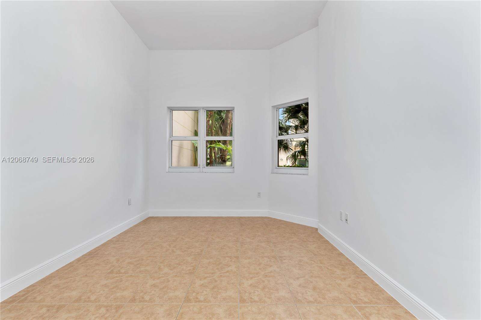 Turnberry Village So Tower | Unit #104 Unit #104 | Picture 25
