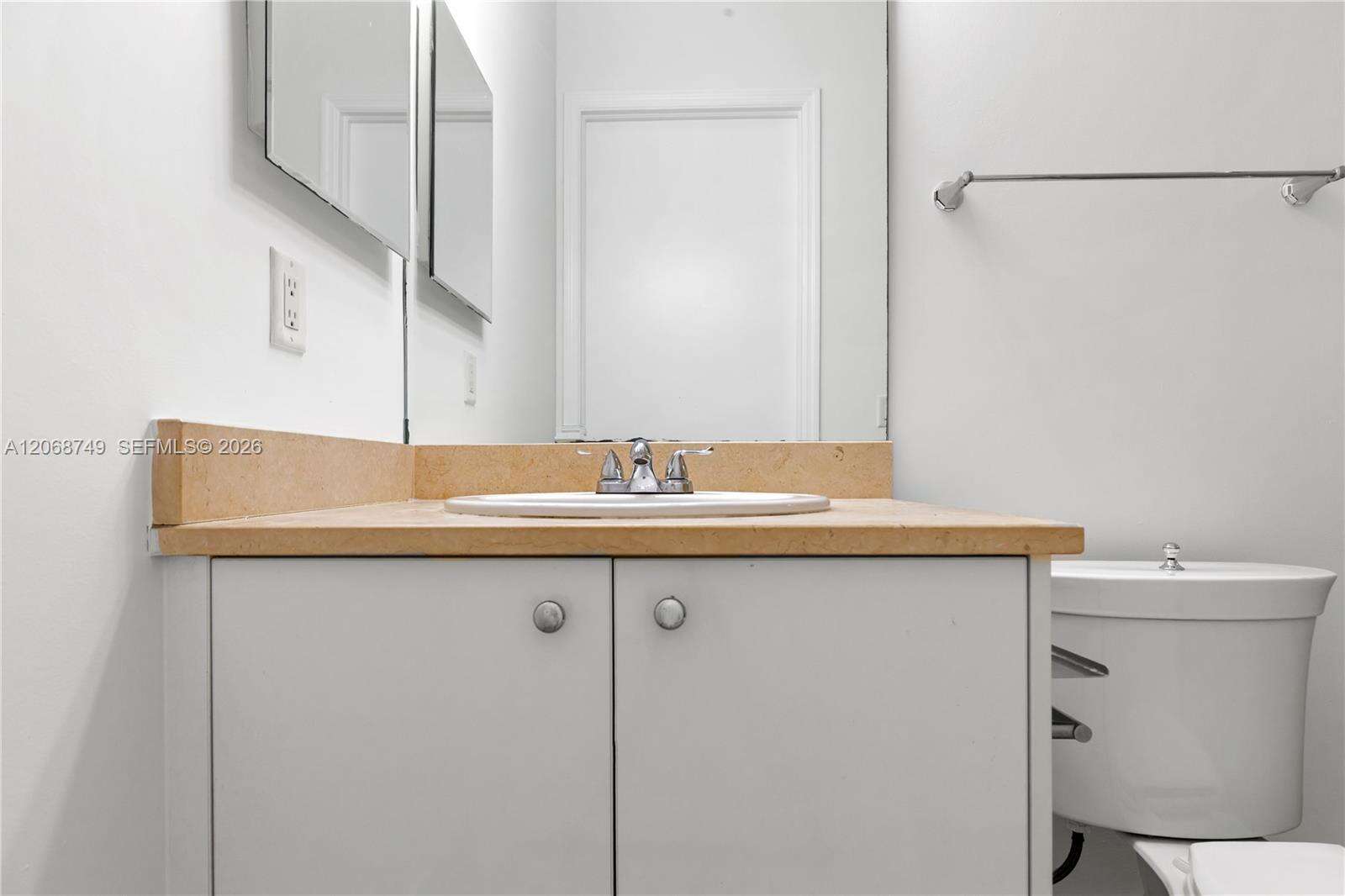 Turnberry Village So Tower | Unit #104 Unit #104 | Picture 28