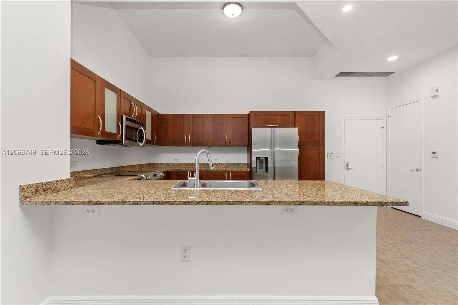 Turnberry Village So Tower | Unit #104 Unit #104 | Picture 35
