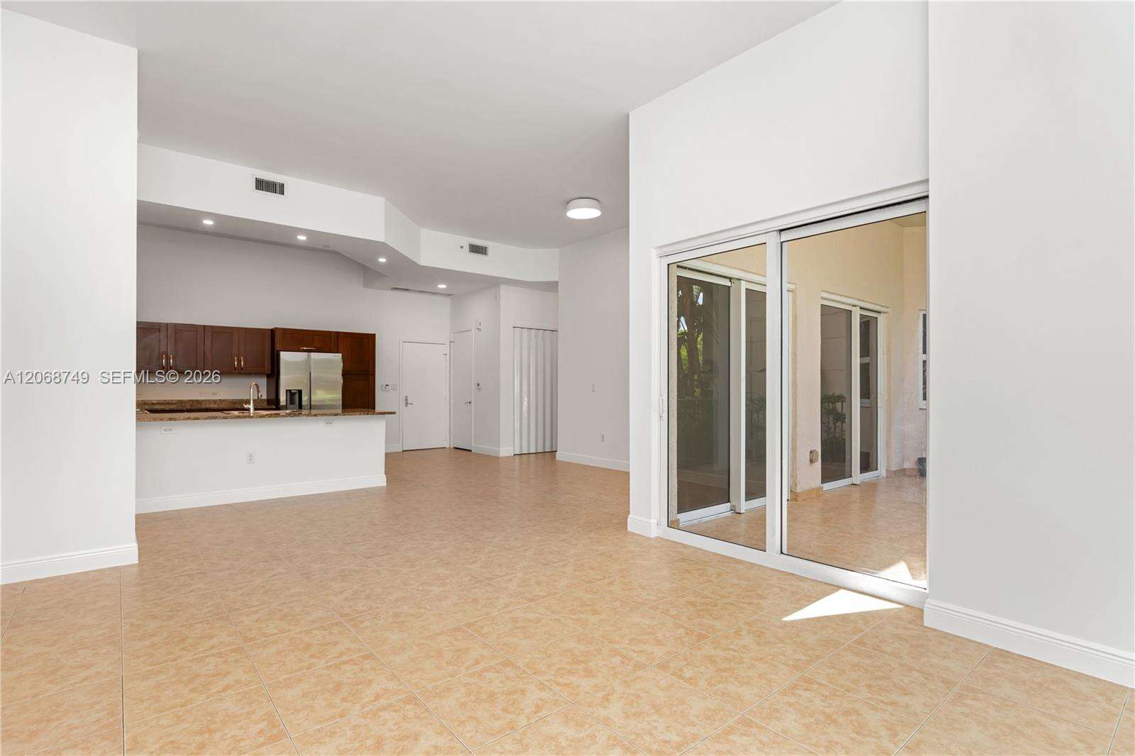 Turnberry Village So Tower | Unit #104 Unit #104 | Picture 37