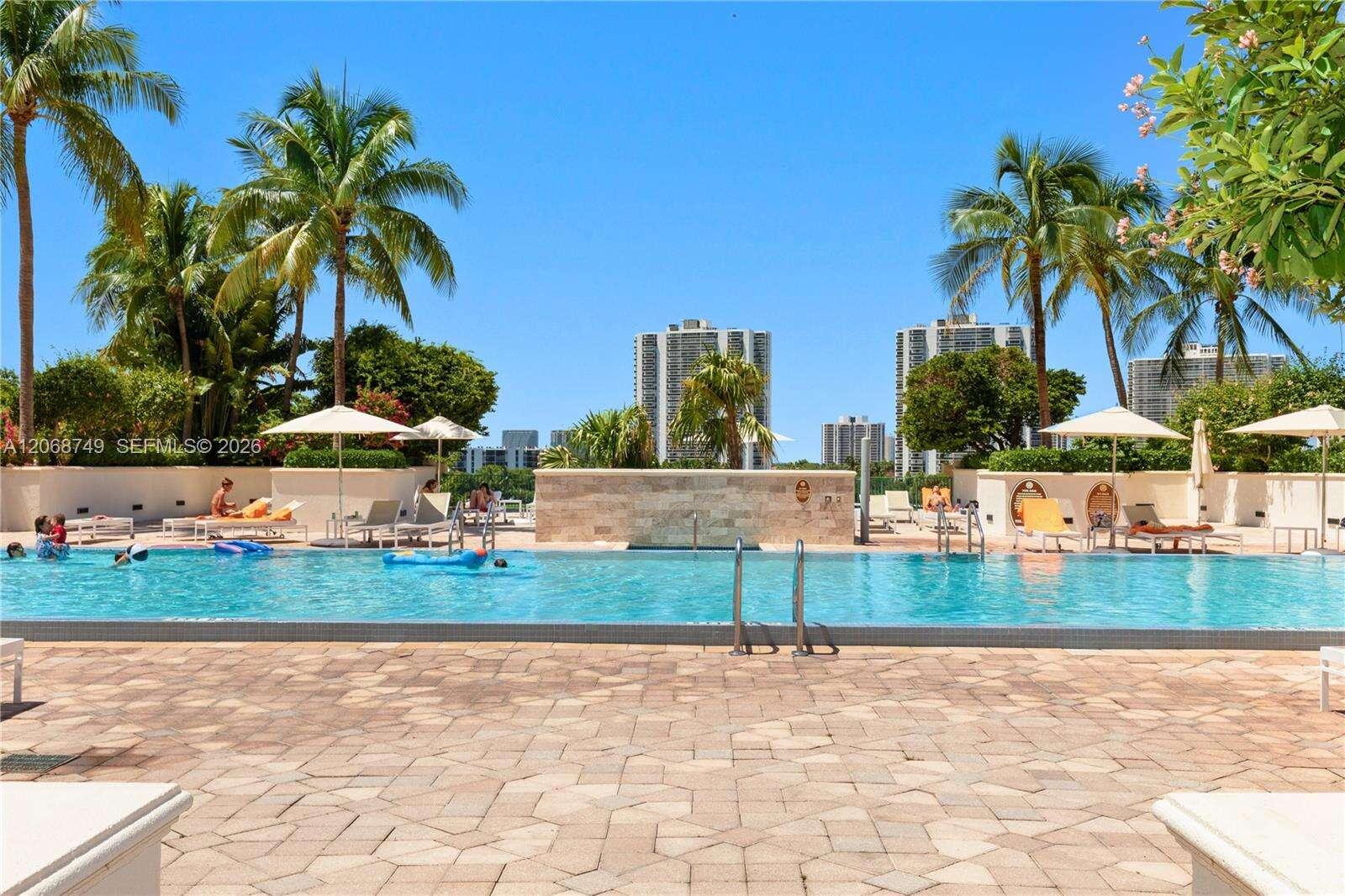 Turnberry Village So Tower | Unit #104 Unit #104 | Picture 39