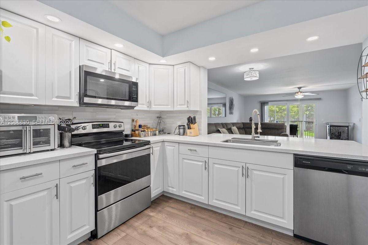 Buckingham East At Century Village Condominium I | Unit #208M Unit #208M | Picture 5
