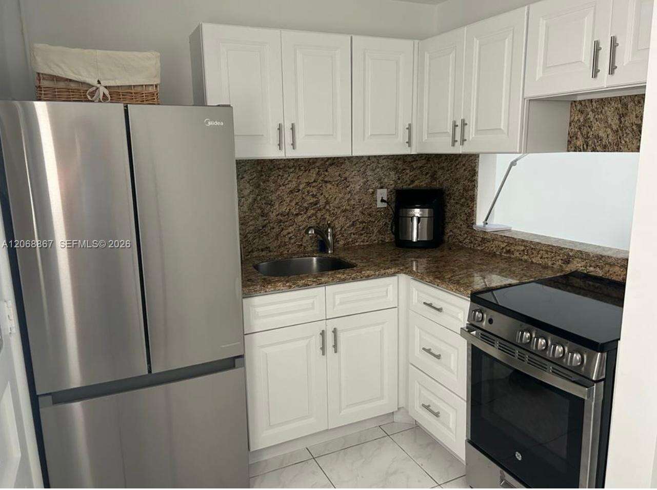 Point East Sec Ii Condominium | Unit #J503 Unit #J503 | Picture 4