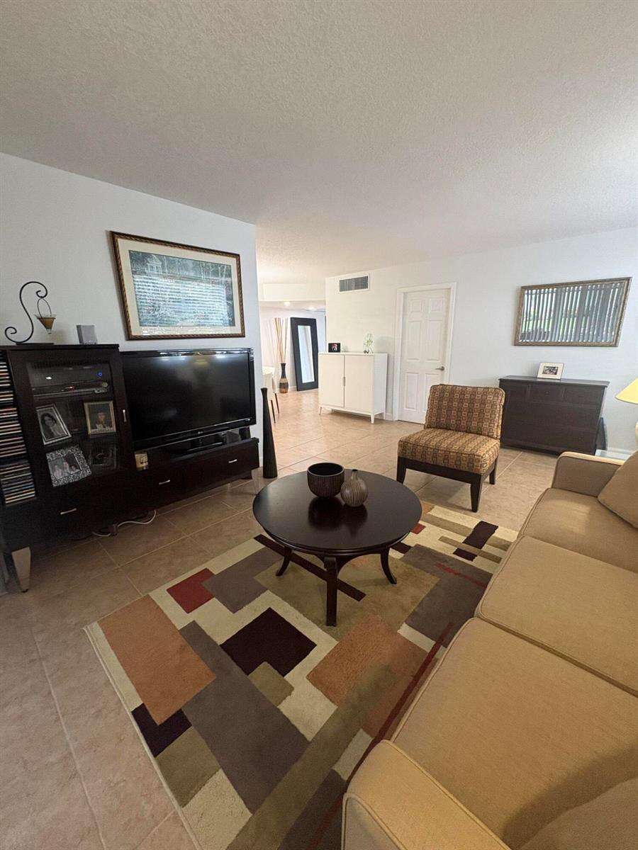 Lime Bay Condominium | N/A N/A | Picture 10