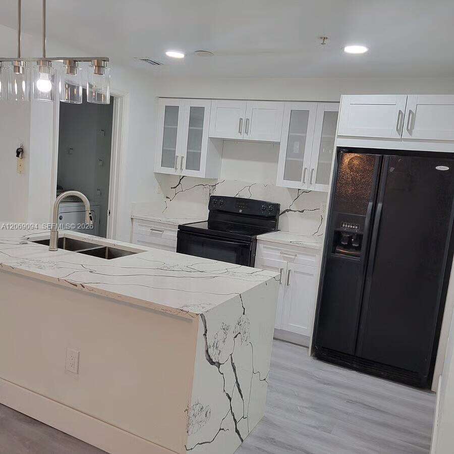El Ad Poinciana | Unit #302 Unit #302 | Picture 2