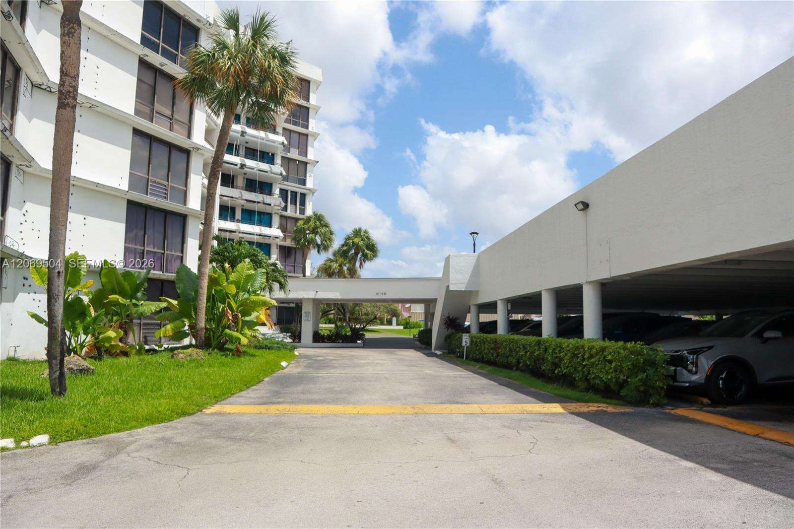 Towers Of Kendale Lakes | Unit #310A Unit #310A | Picture 2