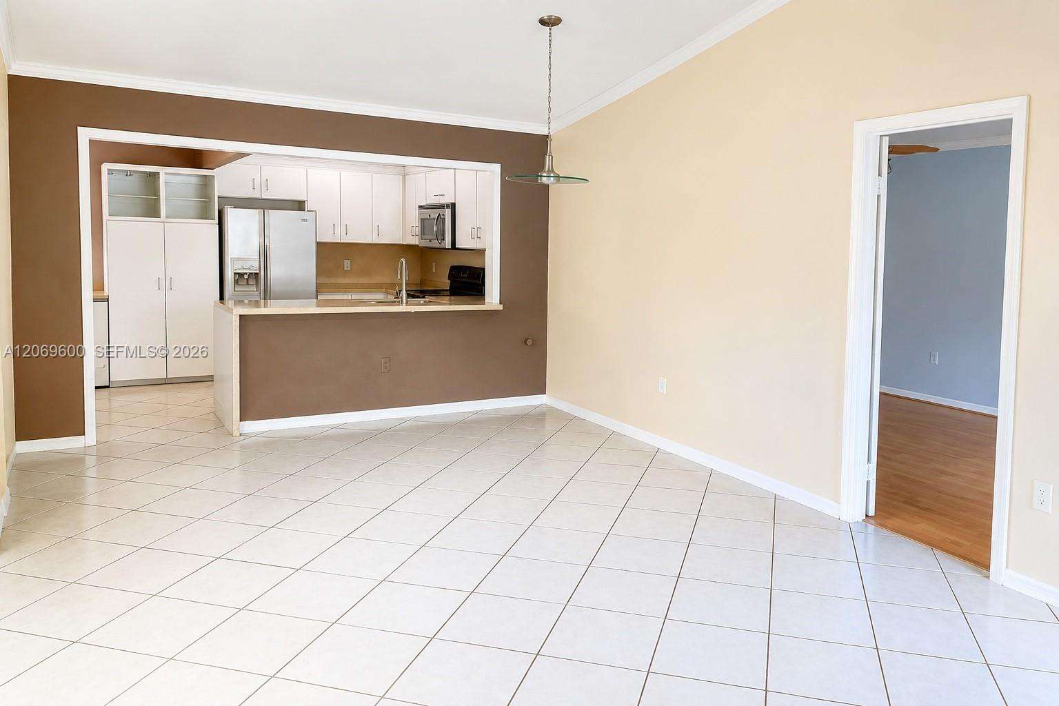 Monterey Village Two | Unit #201-10A Unit #201-10A | Picture 3