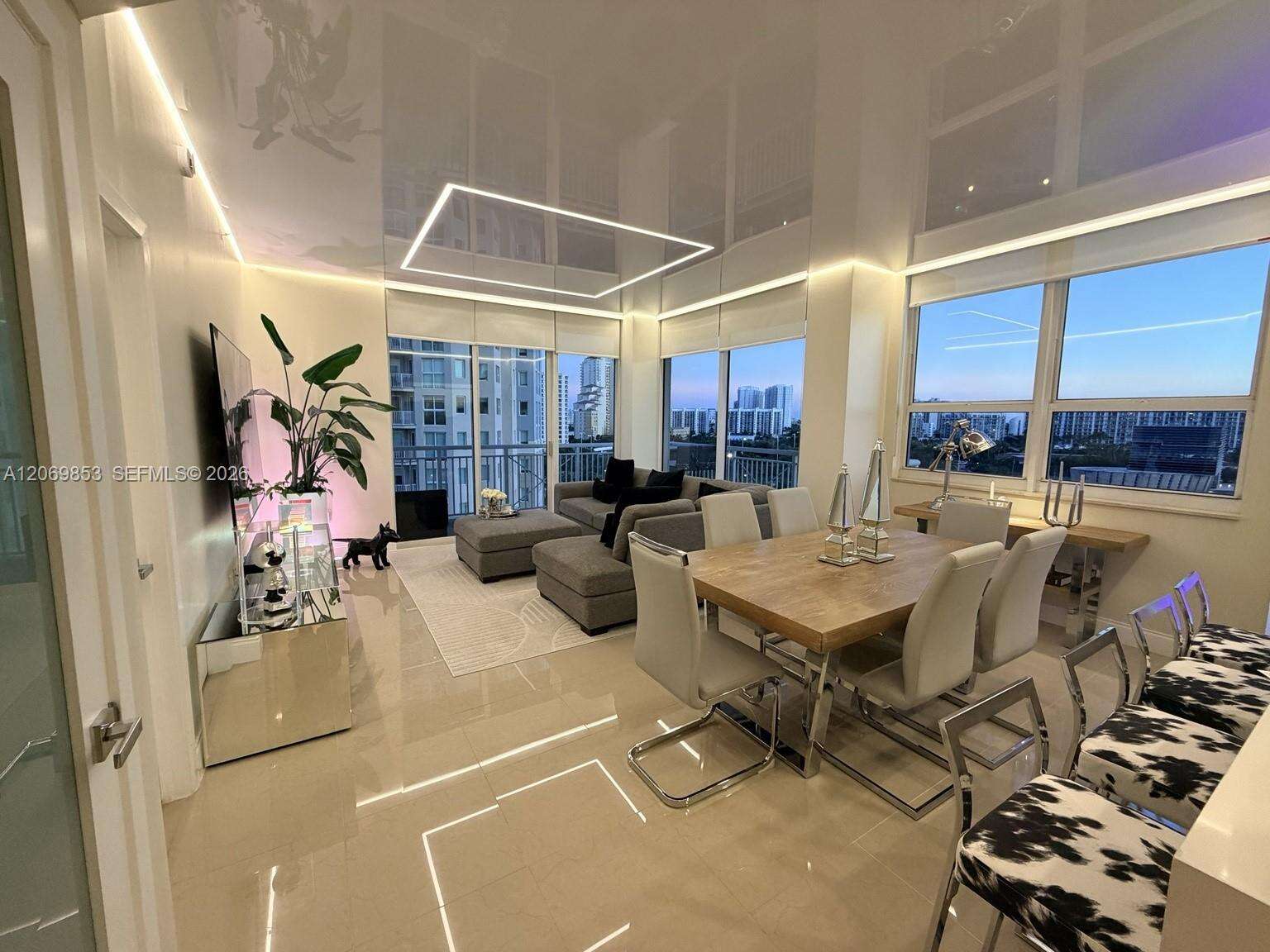 Turnberry On The Green | Unit #1004 Unit #1004 | Picture 2