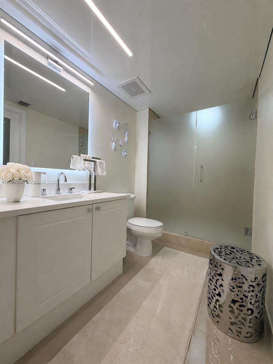 Turnberry On The Green | Unit #1004 Unit #1004 | Picture 11