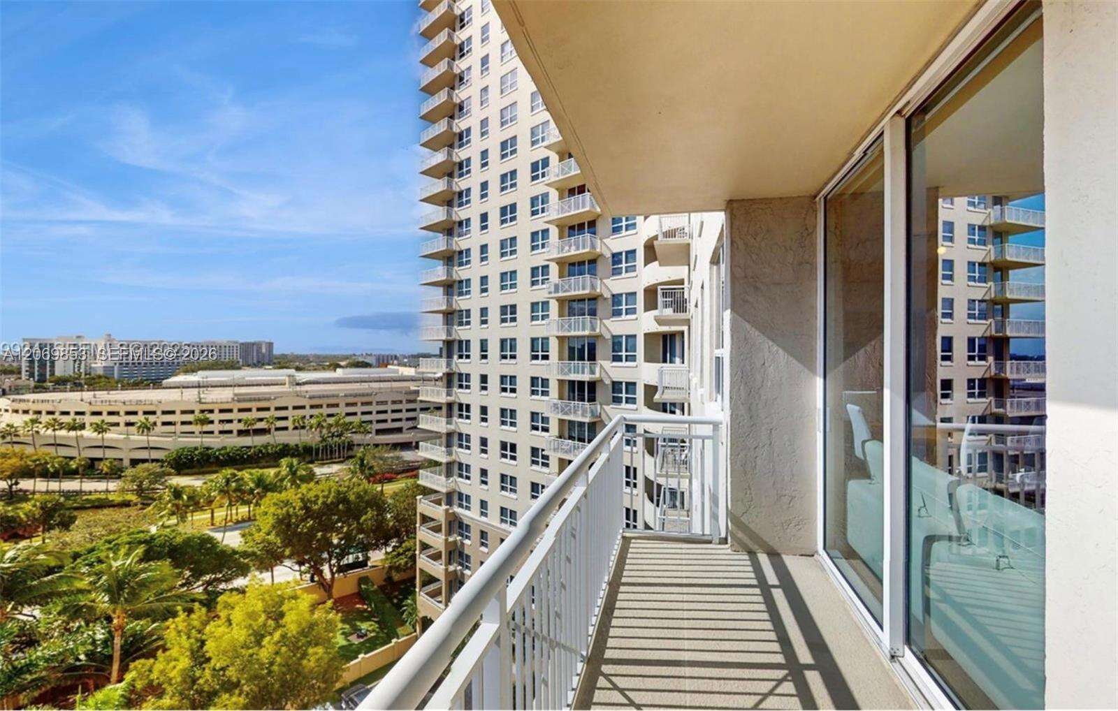 Turnberry On The Green | Unit #1004 Unit #1004 | Picture 14