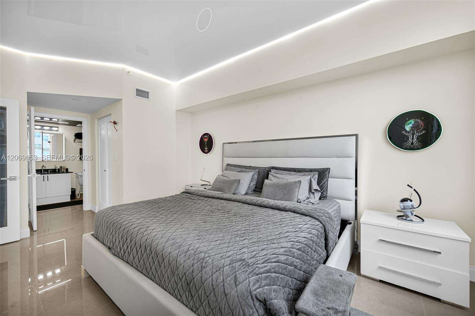 Turnberry On The Green | Unit #1004 Unit #1004 | Picture 25