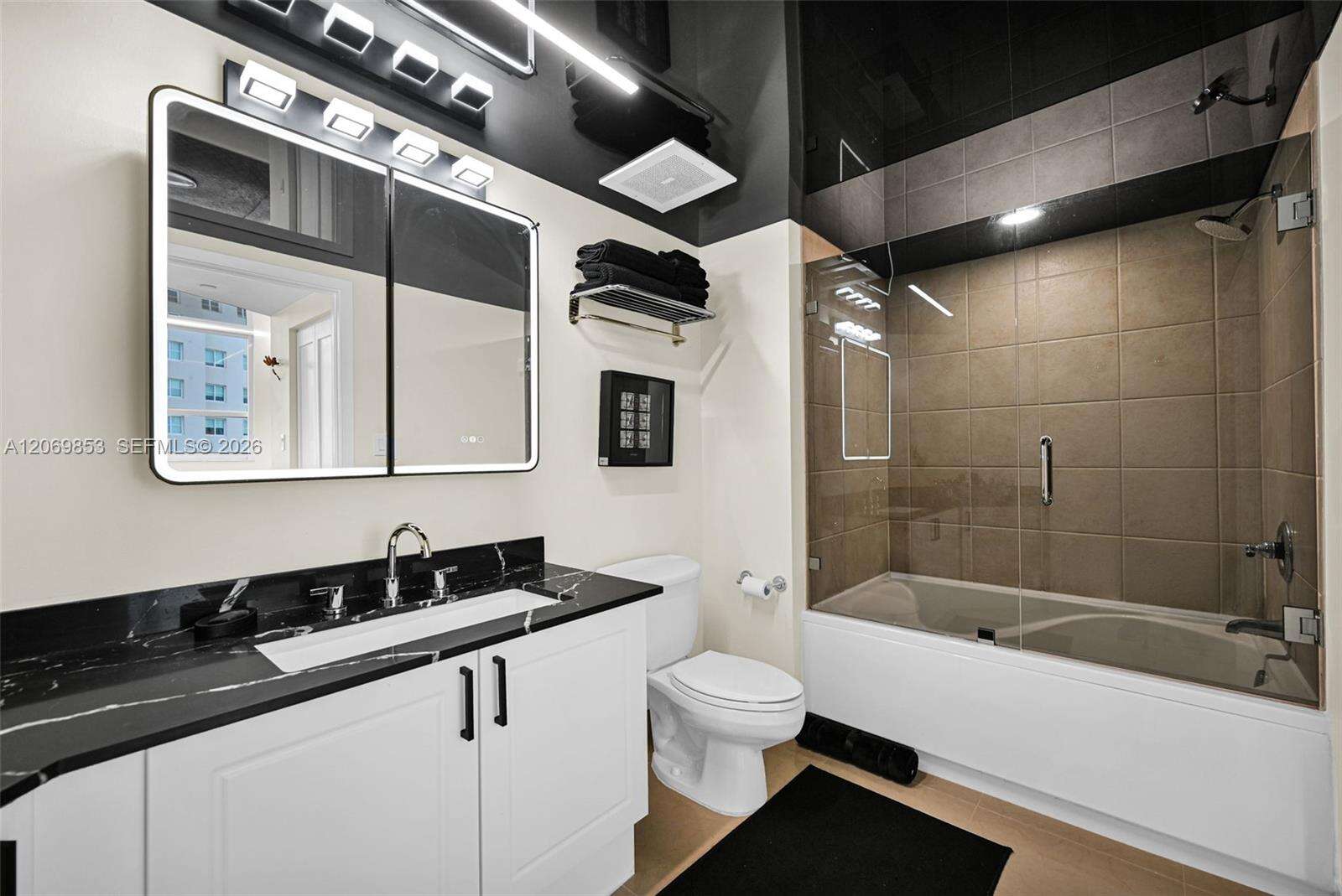 Turnberry On The Green | Unit #1004 Unit #1004 | Picture 29