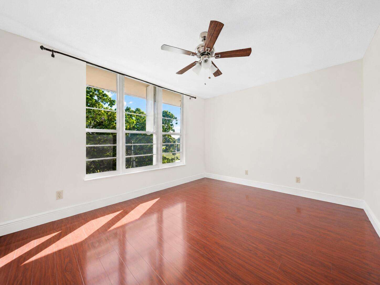 No 31 Palm Aire Country Club Apts | Unit #609 Unit #609 | Picture 12