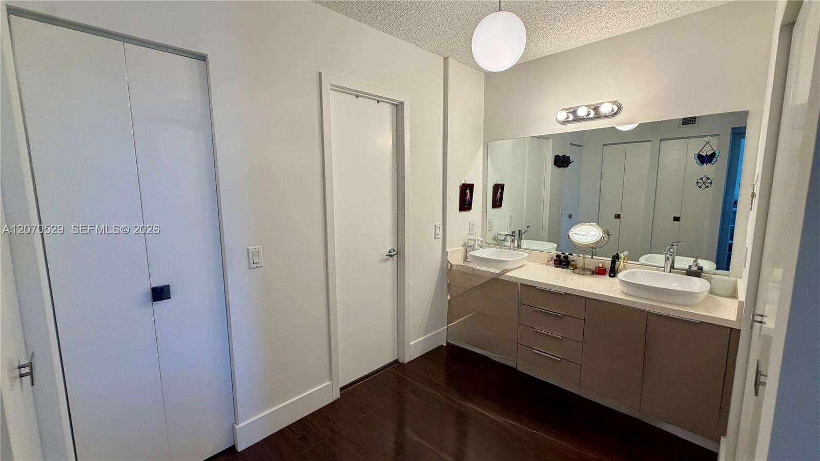 Flamenco Condo Tower I | Unit #304 Unit #304 | Picture 17