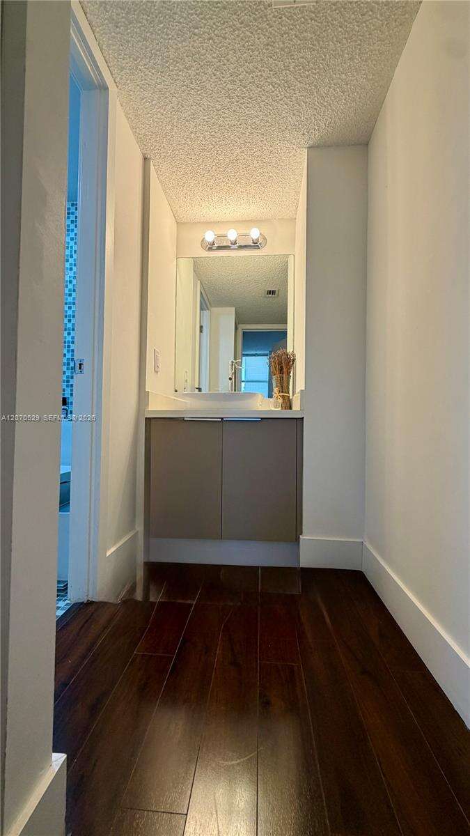 Flamenco Condo Tower I | Unit #304 Unit #304 | Picture 8