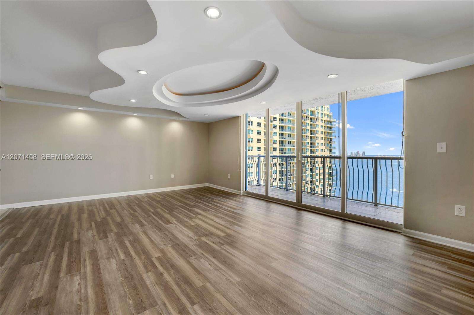 The Club At Brickell Bay Plaza | Unit #3001 Unit #3001 | Picture 2