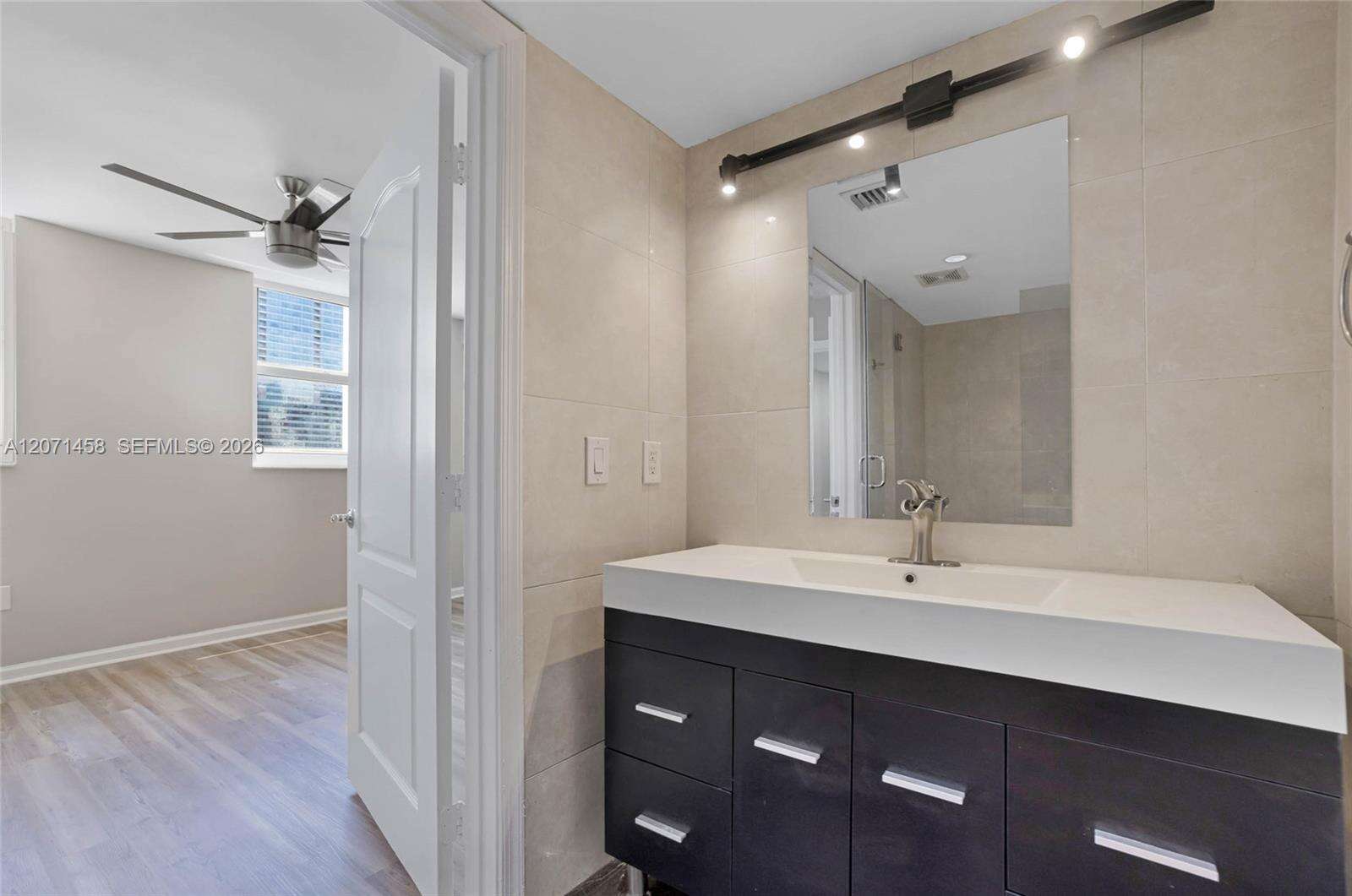 The Club At Brickell Bay Plaza | Unit #3001 Unit #3001 | Picture 35