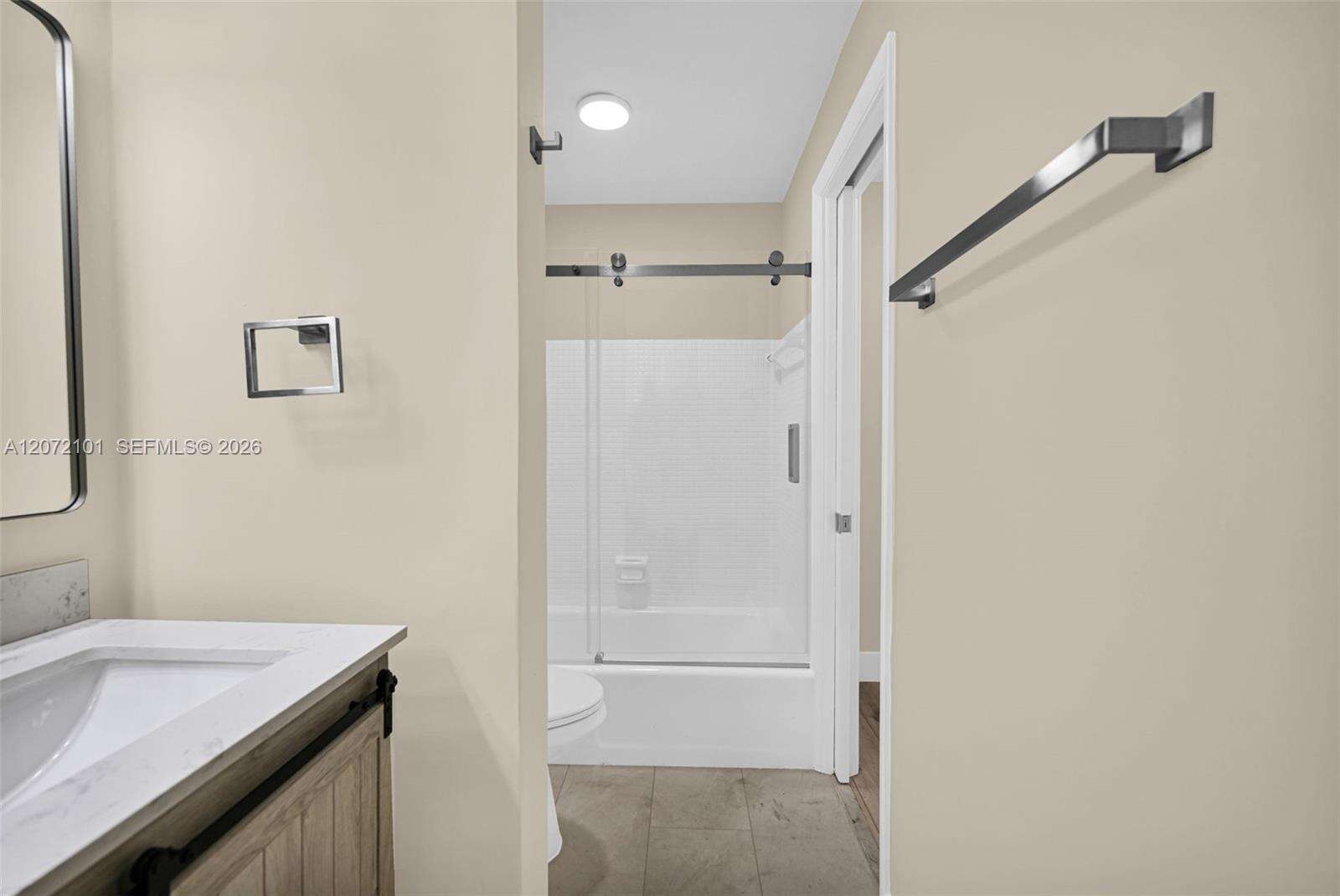 First Gulfstream Garden Apts | Unit #206B Unit #206B | Picture 18