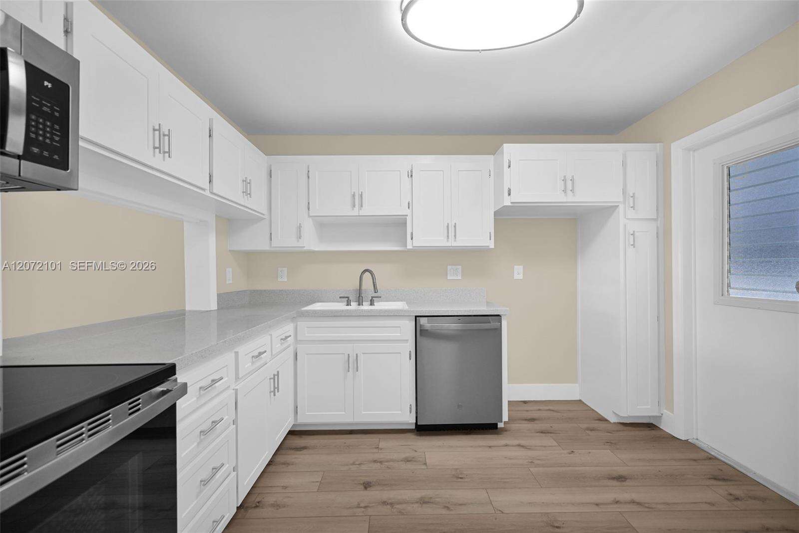First Gulfstream Garden Apts | Unit #206B Unit #206B | Picture 10