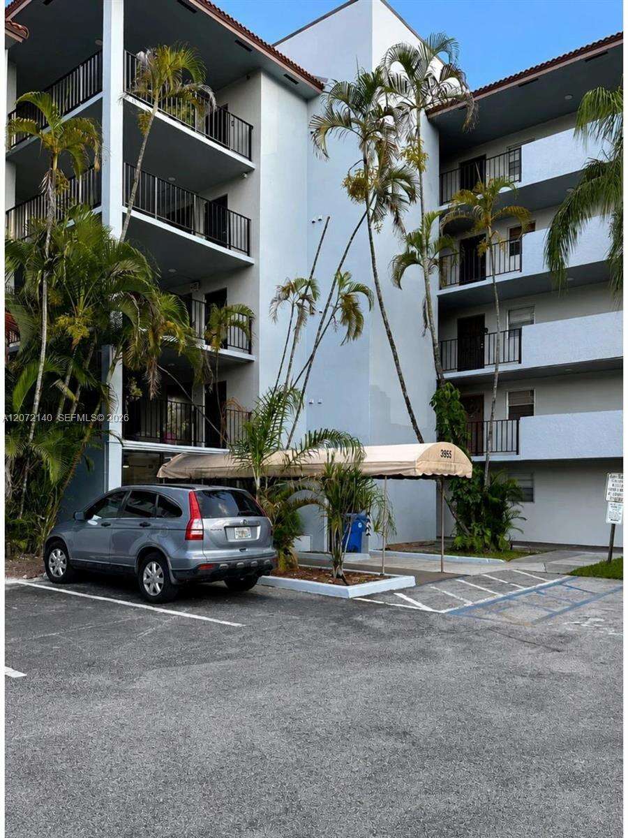 Sunrise Island Condominium Ii | Unit #403 Unit #403 | Picture 1