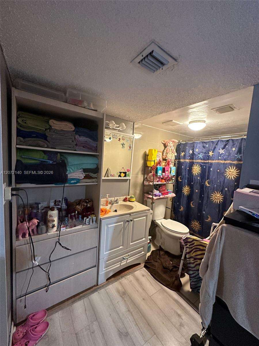 Sunrise Island Condominium Ii | Unit #403 Unit #403 | Picture 14