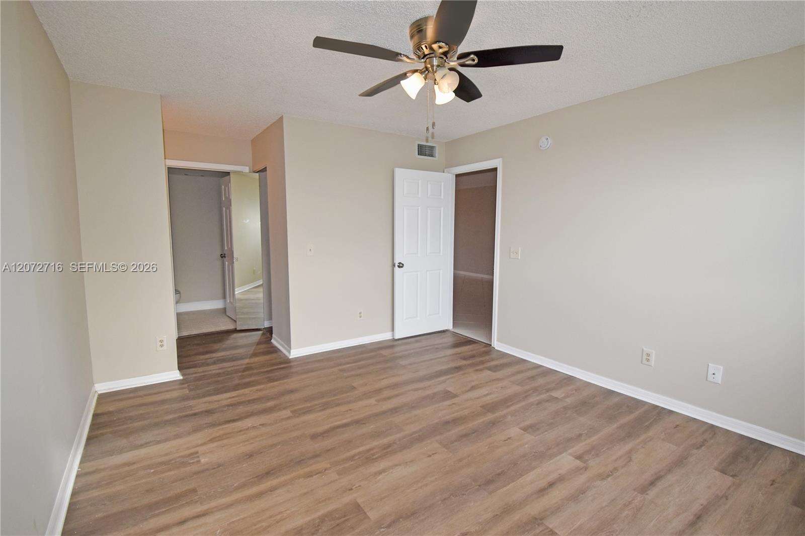 Sunrise Lakes 208 | Unit #405 Unit #405 | Picture 16