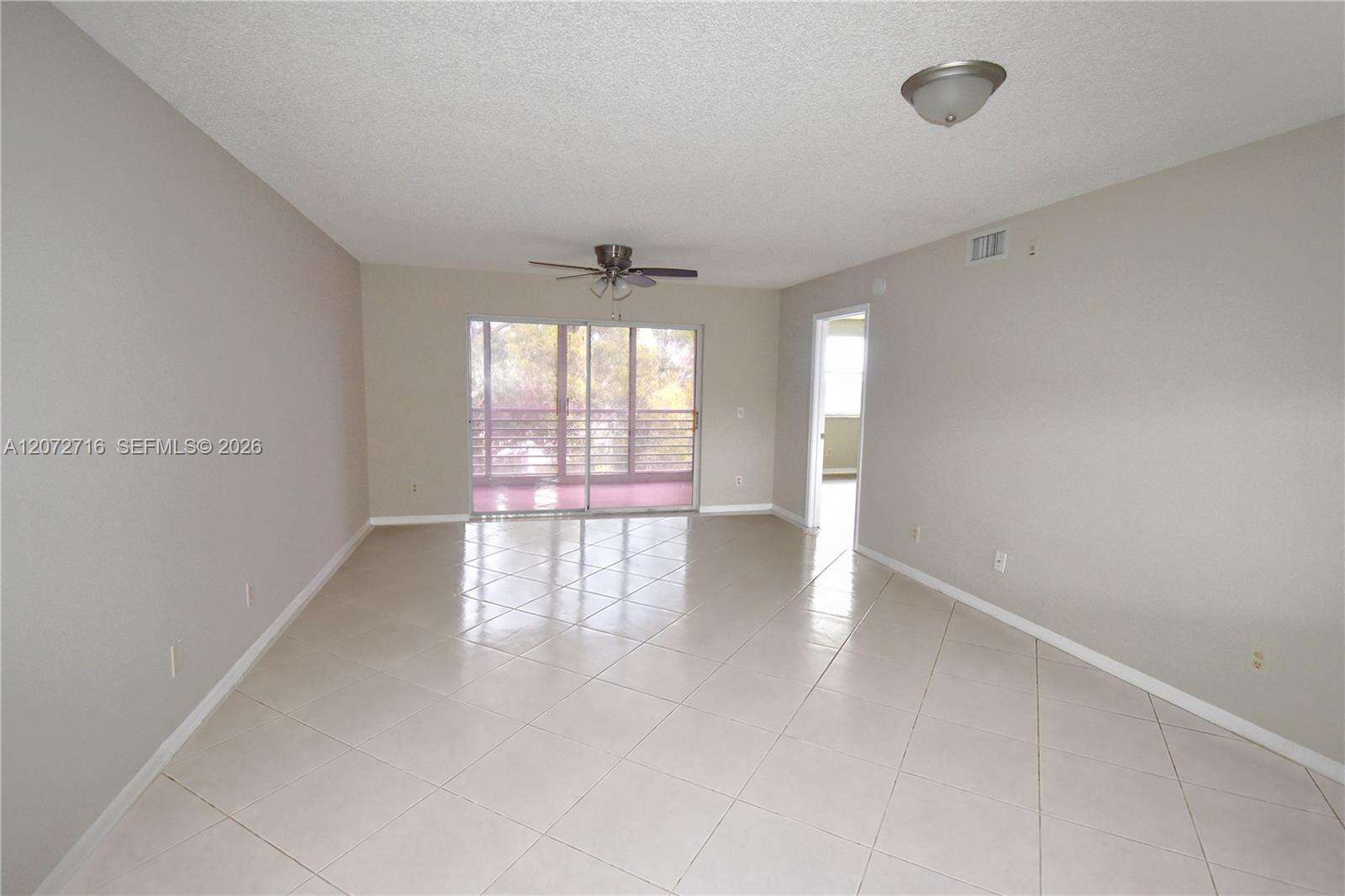 Sunrise Lakes 208 | Unit #405 Unit #405 | Picture 7