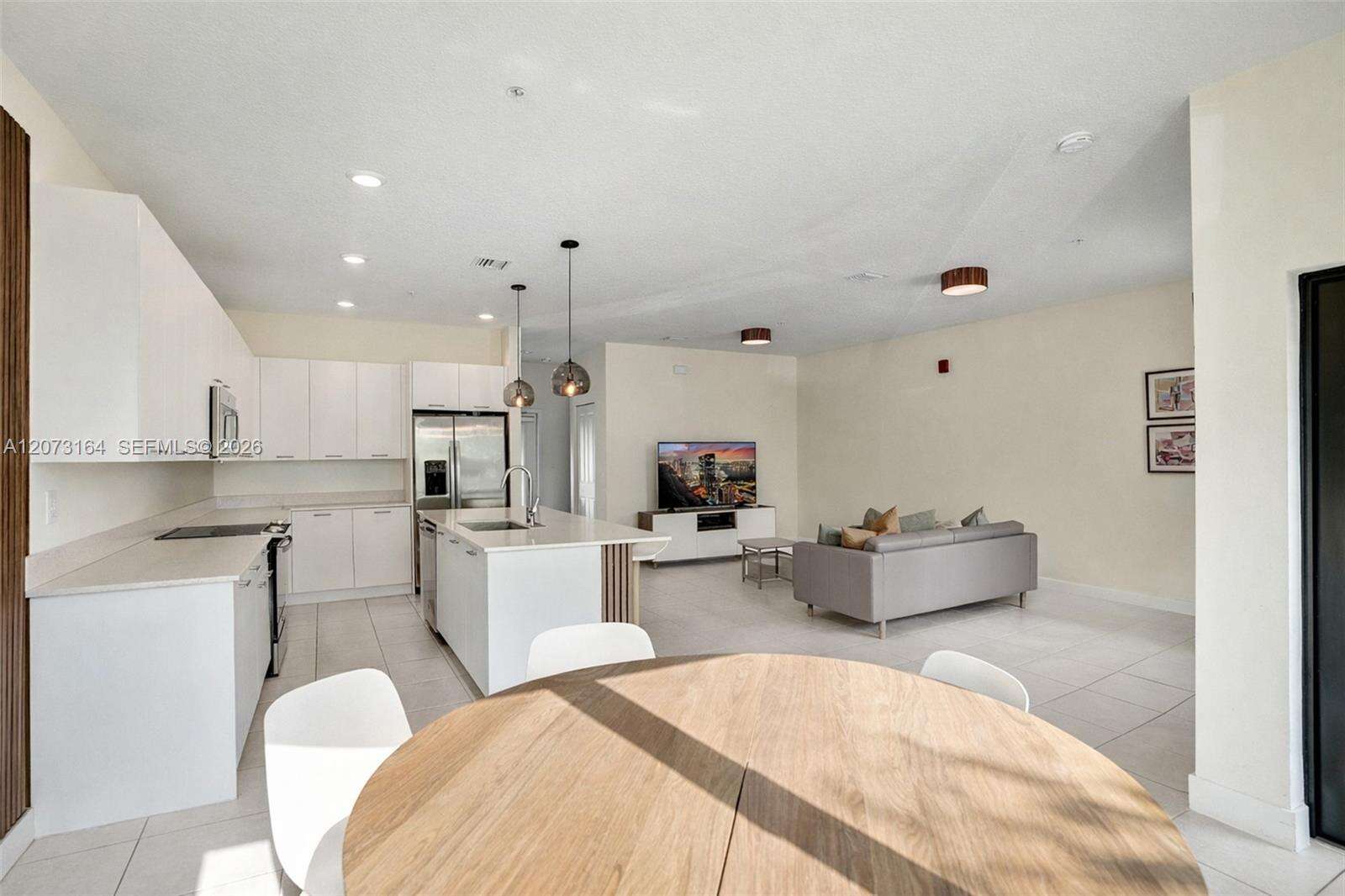 Urbana At The Residences Condo No 3 | Unit #F-109 Unit #F-109 | Picture 4
