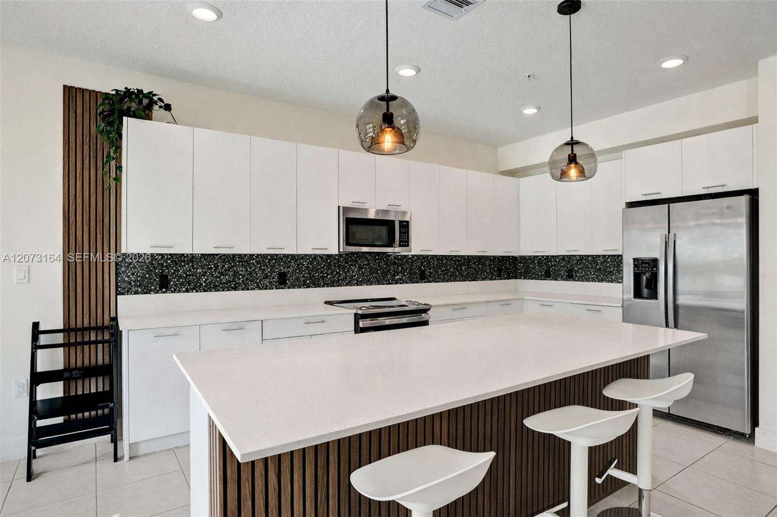 Urbana At The Residences Condo No 3 | Unit #F-109 Unit #F-109 | Picture 5