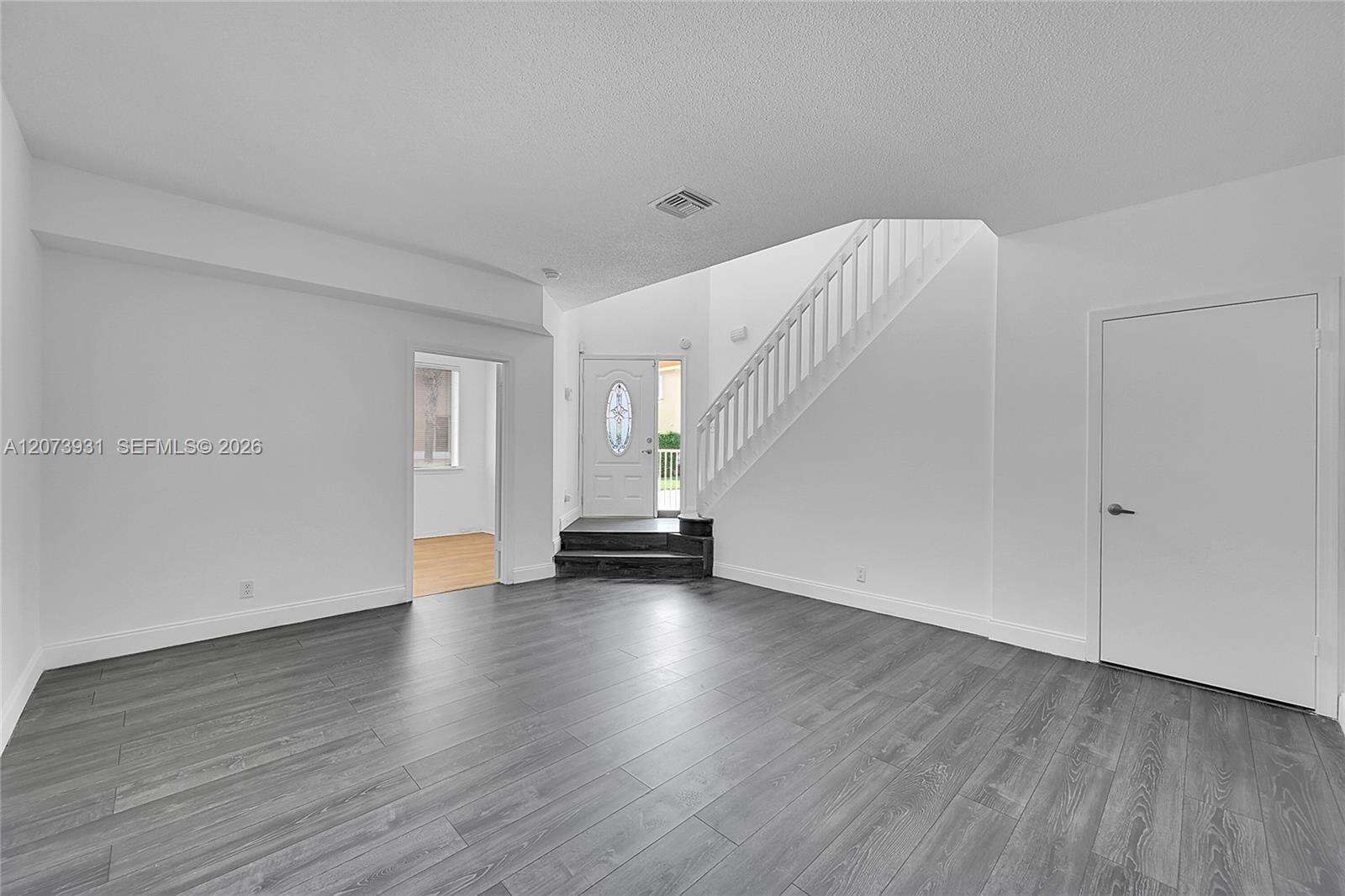 Portofino Condominium Section 2 | Unit #48-M Unit #48-M | Picture 4