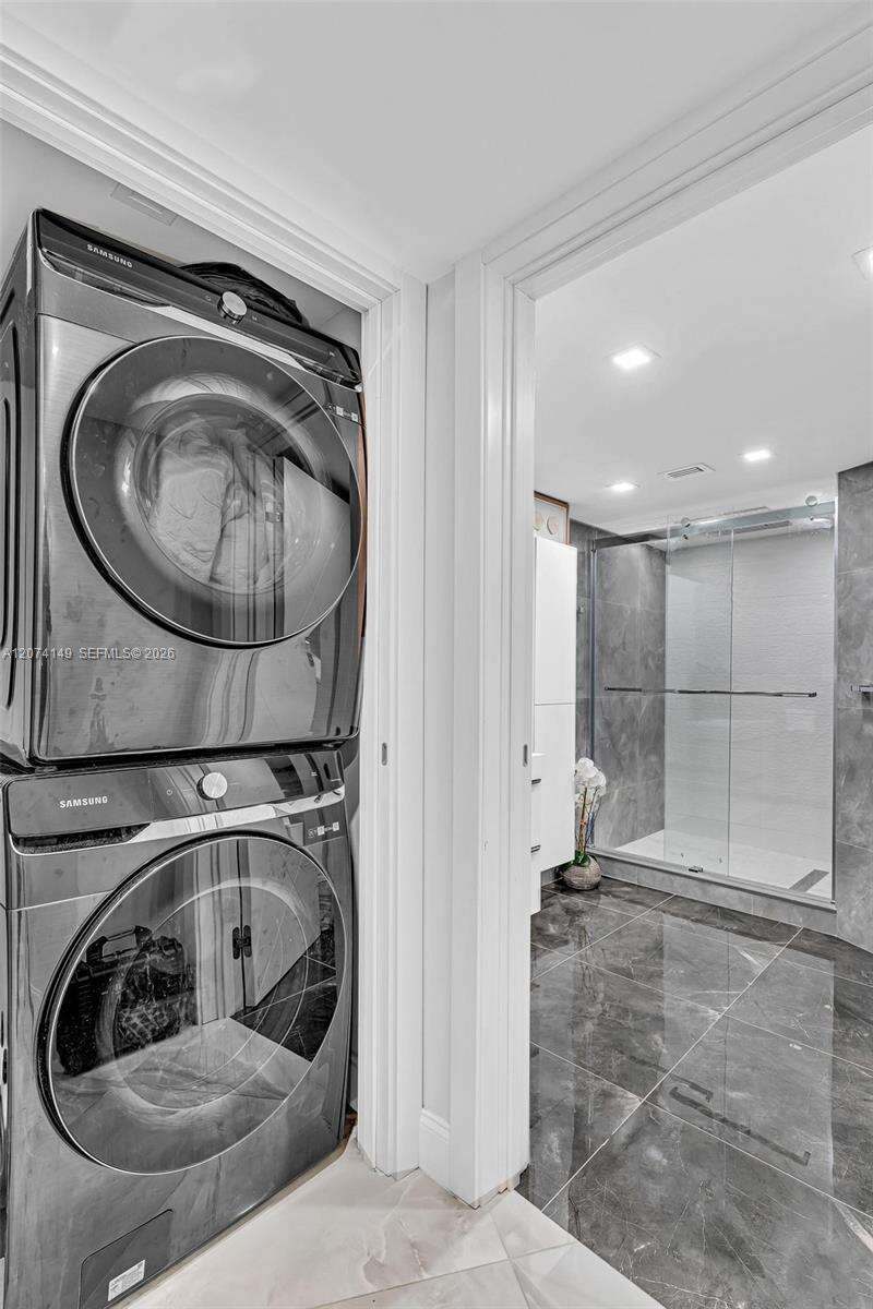 Mystic Pointe Tower 500 | Unit #411 Unit #411 | Picture 17