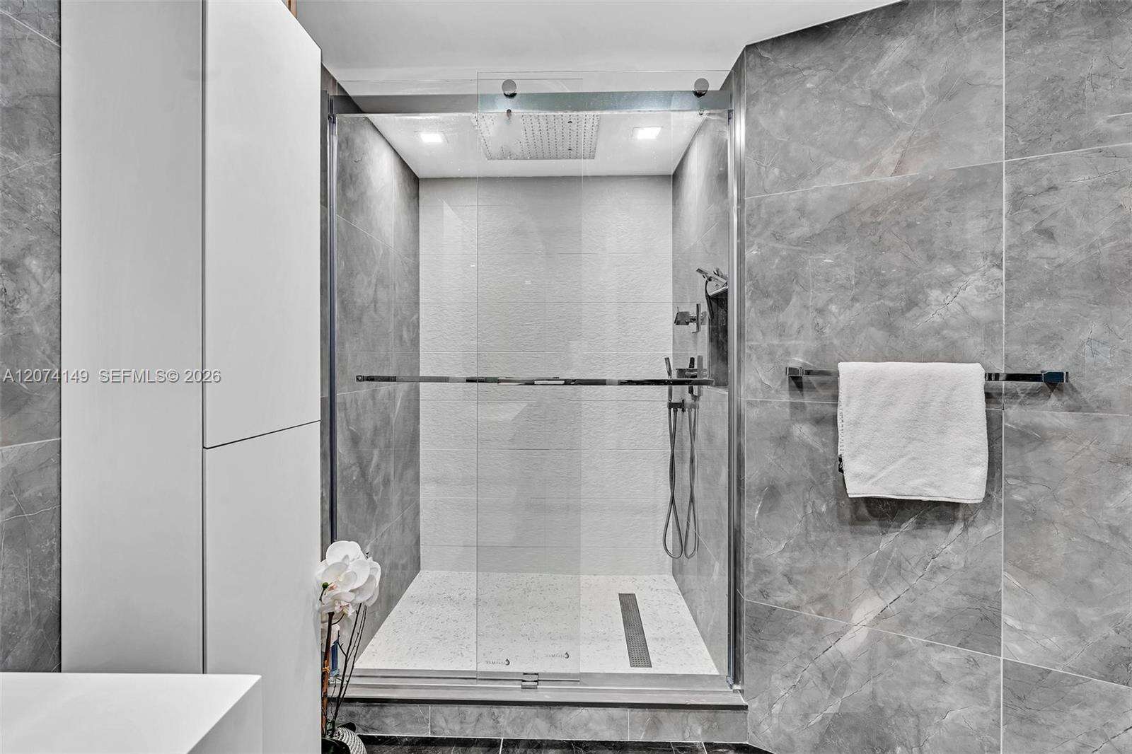 Mystic Pointe Tower 500 | Unit #411 Unit #411 | Picture 20