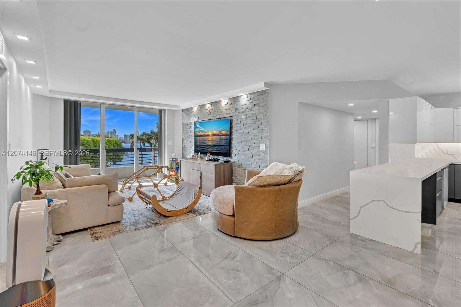 Mystic Pointe Tower 500 | Unit #411 Unit #411 | Picture 28