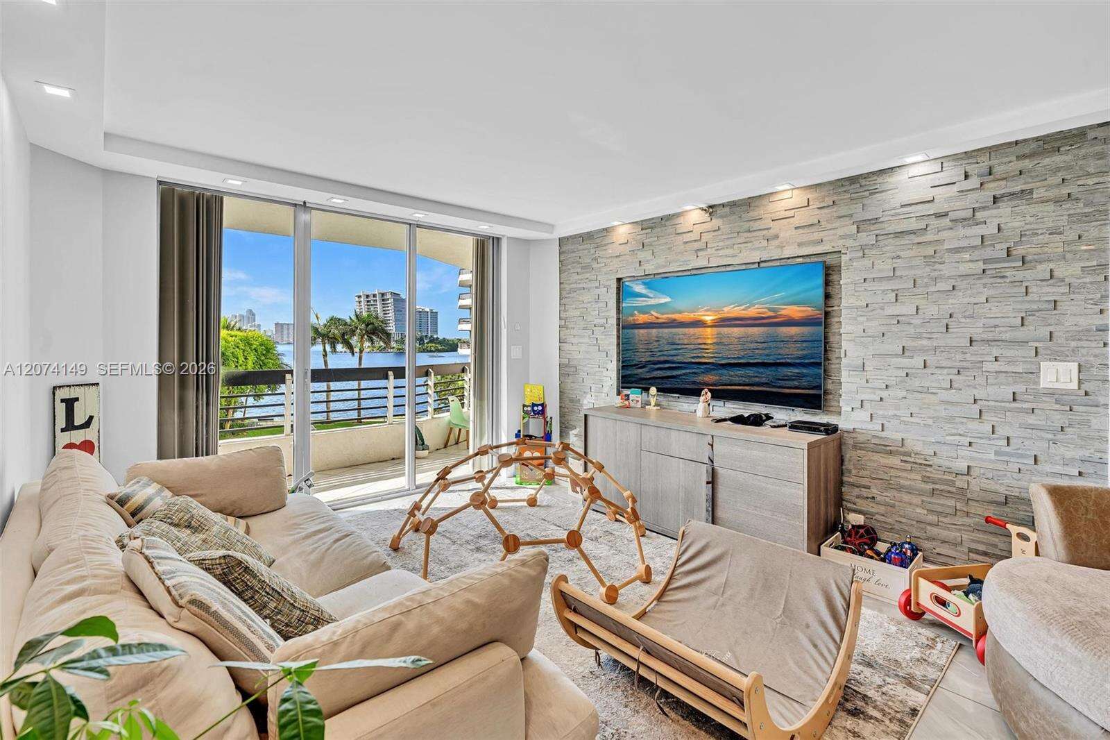 Mystic Pointe Tower 500 | Unit #411 Unit #411 | Picture 33