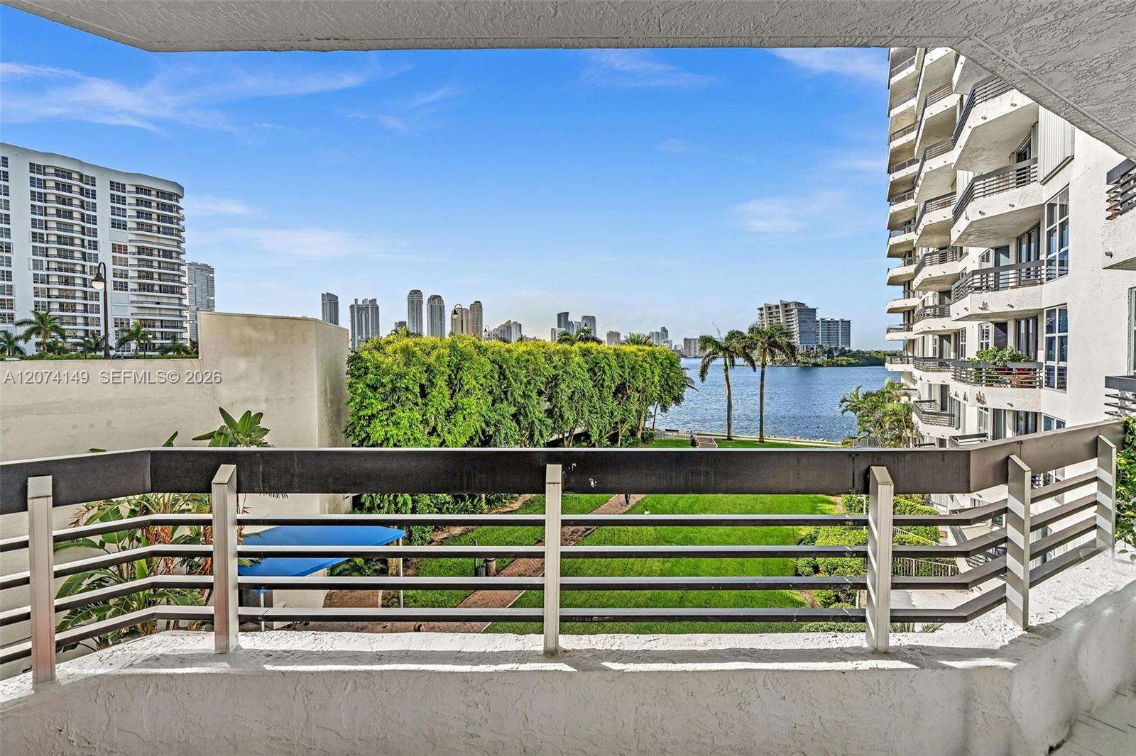 Mystic Pointe Tower 500 | Unit #411 Unit #411 | Picture 39