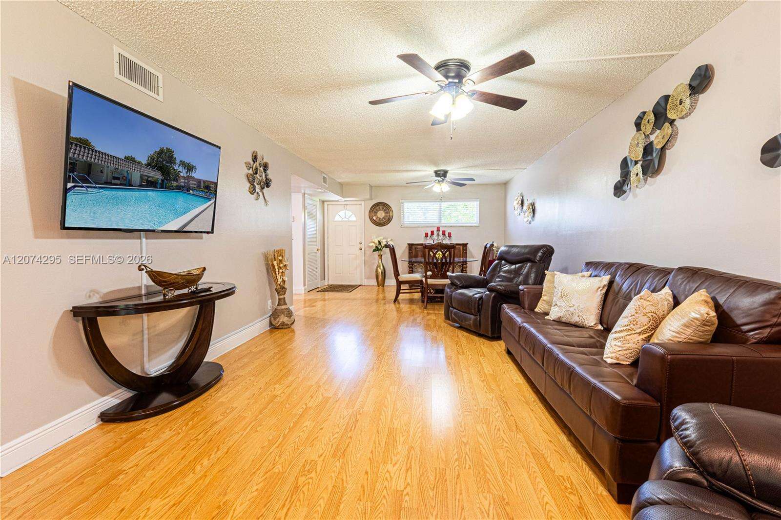 Hollybrook Golf And Tennis Club | Unit #105 Unit #105 | Picture 3