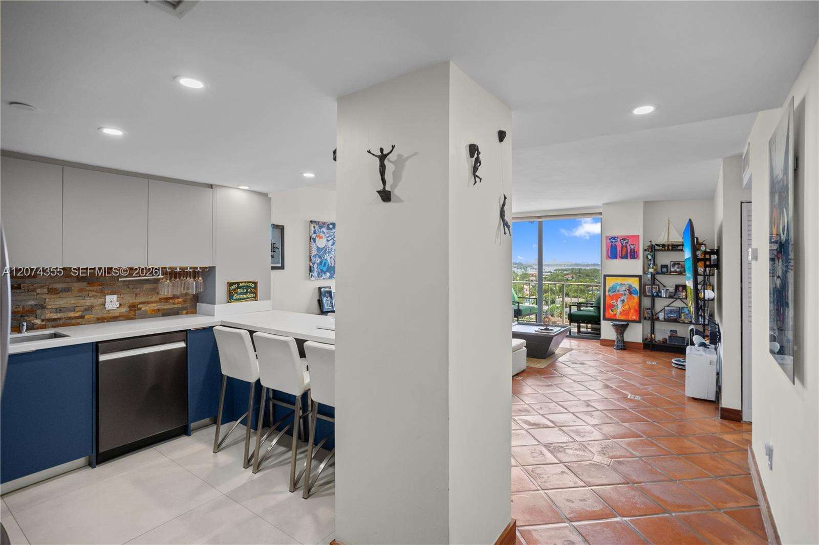 Vecino Del Mar | Unit #1204 Unit #1204 | Picture 3