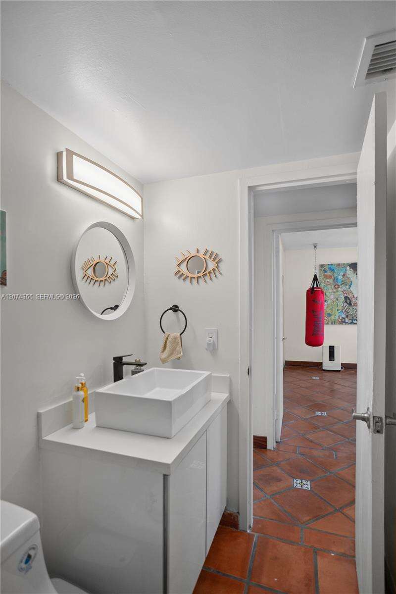 Vecino Del Mar | Unit #1204 Unit #1204 | Picture 21