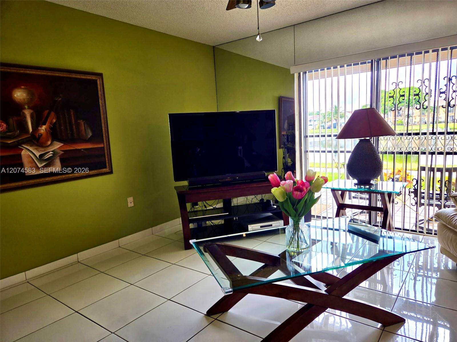 Woods Landing Condo Ph Ii | Unit #14F Unit #14F | Picture 8