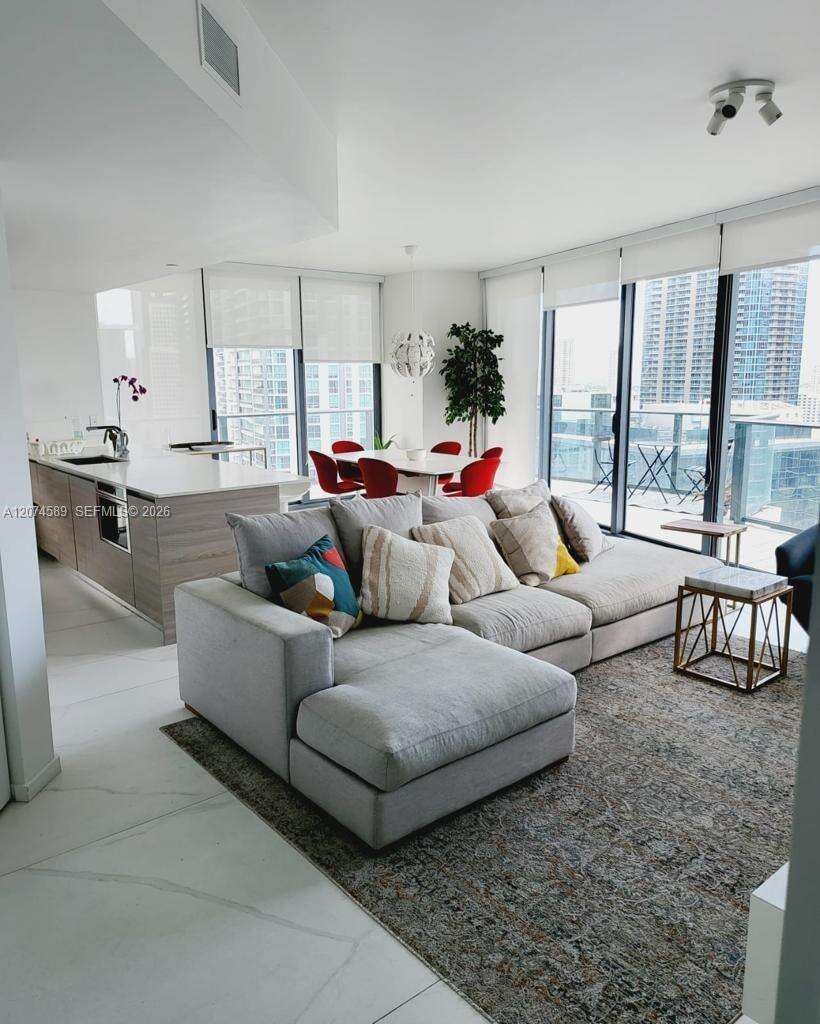 1300 S Miami Avenue | Unit #2501 Unit #2501 | Picture 7