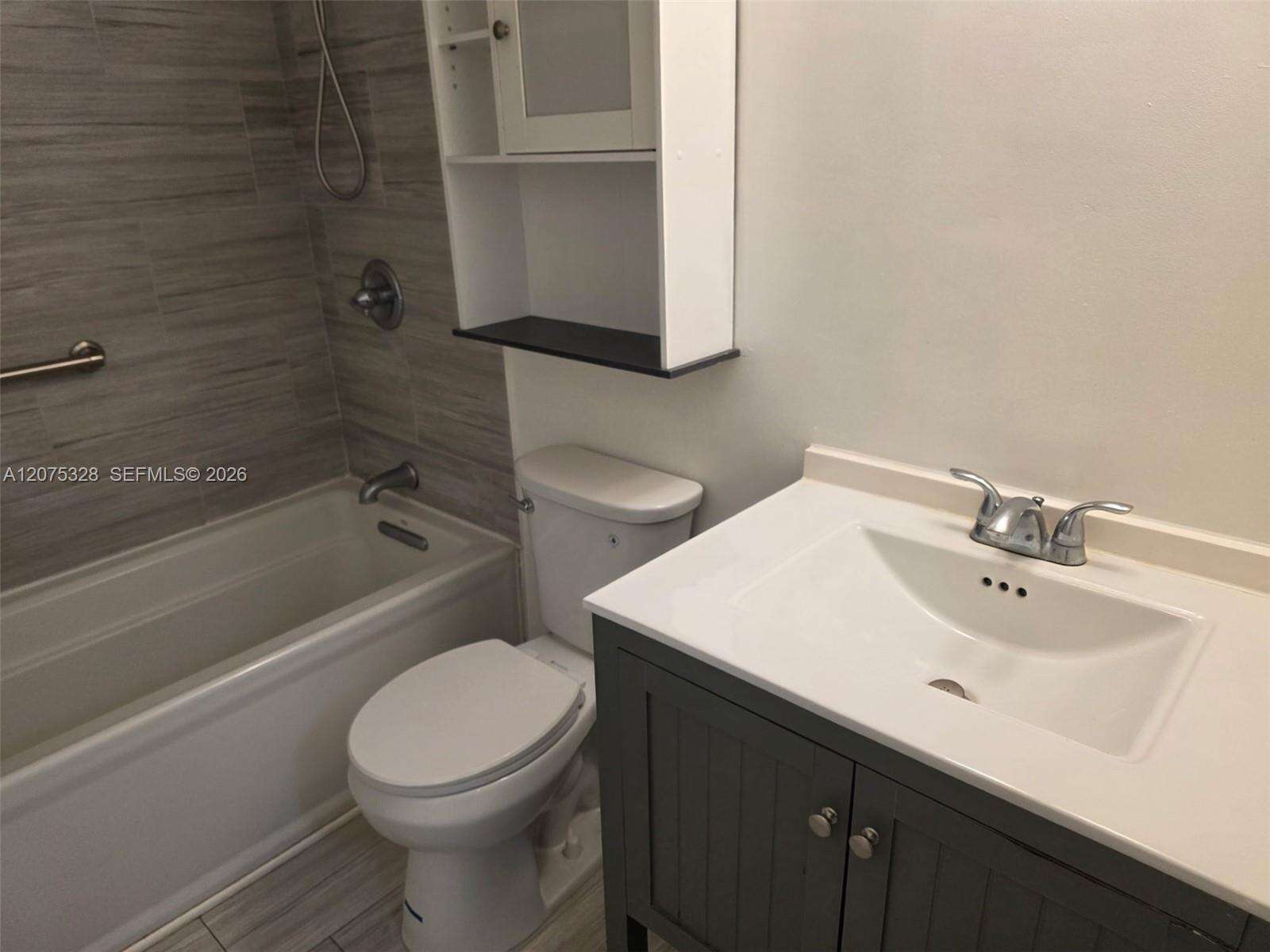 Forest Hills Condo North | Unit #305 Unit #305 | Picture 11