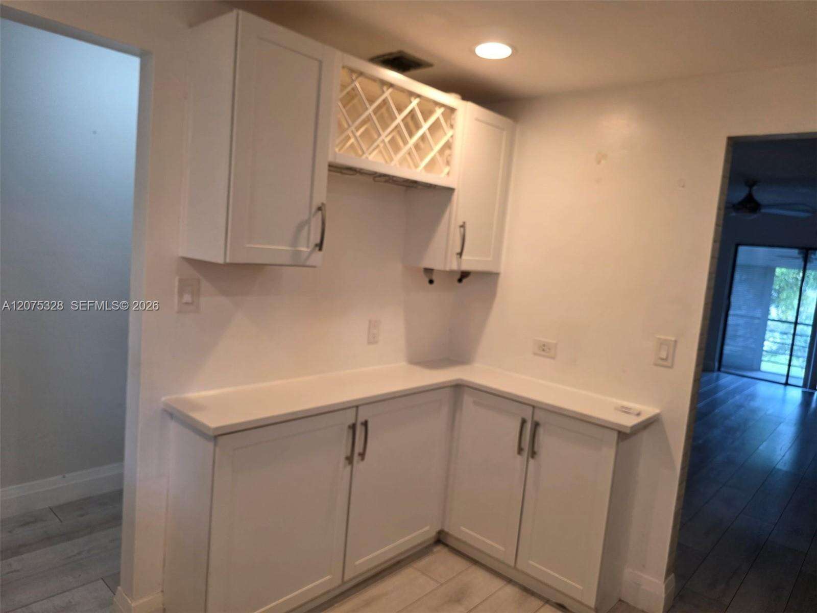 Forest Hills Condo North | Unit #305 Unit #305 | Picture 5