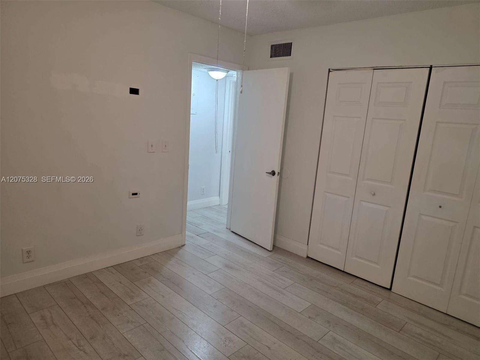 Forest Hills Condo North | Unit #305 Unit #305 | Picture 7