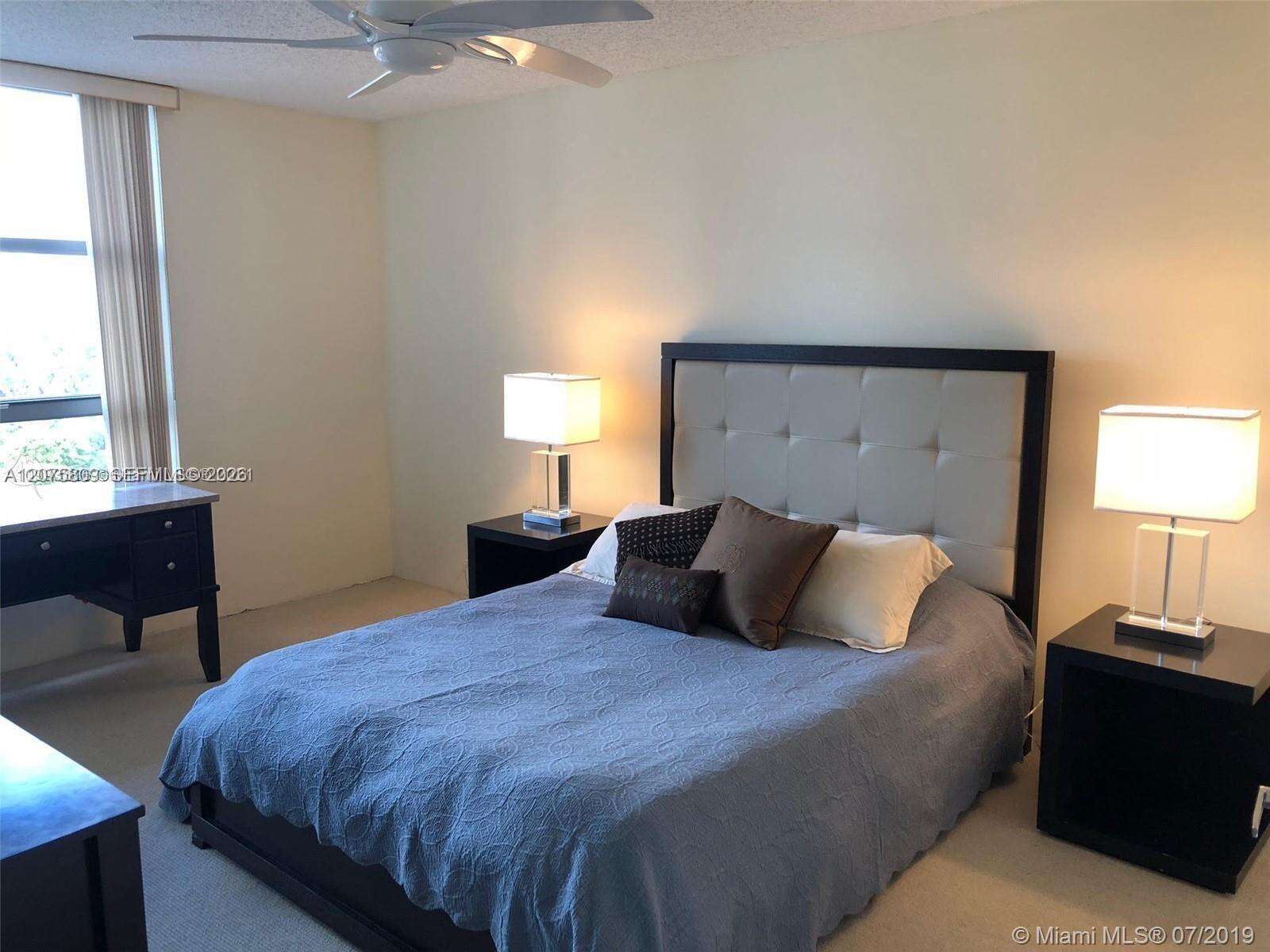 Mystic Pointe Tower 500 | Unit #1008 Unit #1008 | Picture 12