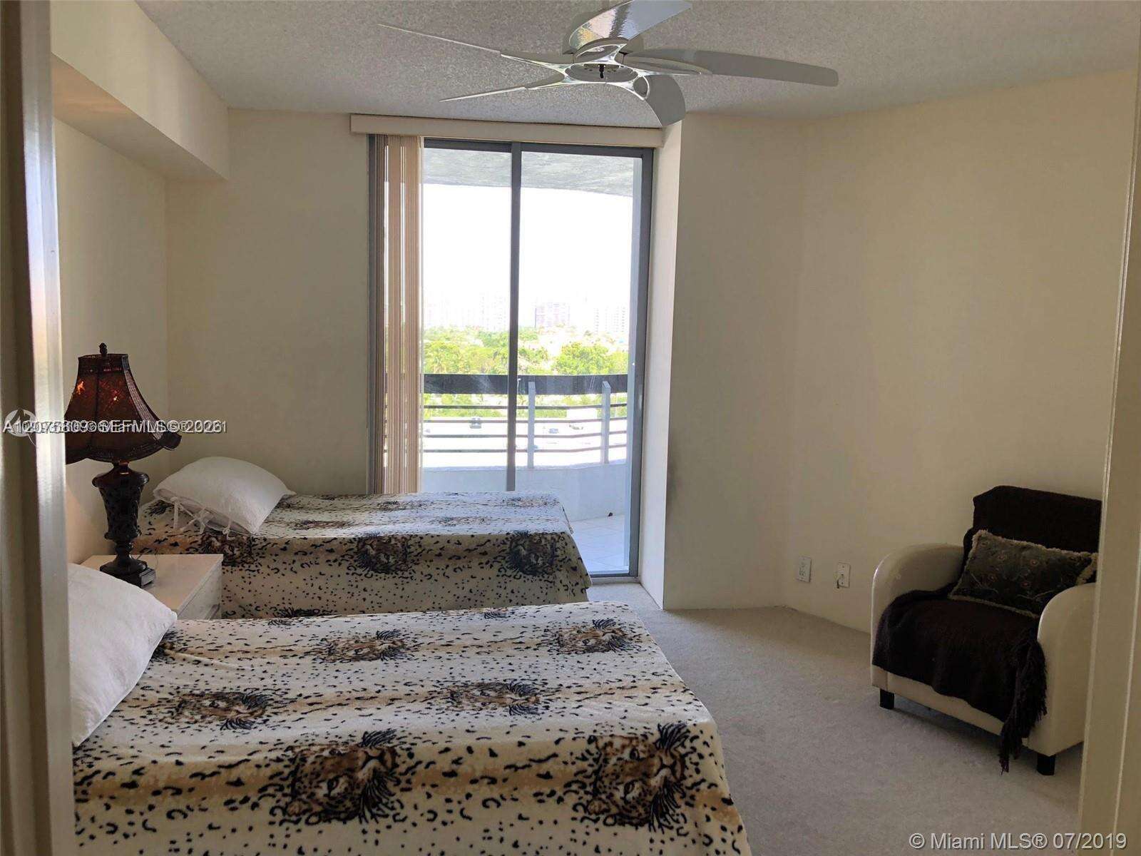 Mystic Pointe Tower 500 | Unit #1008 Unit #1008 | Picture 20