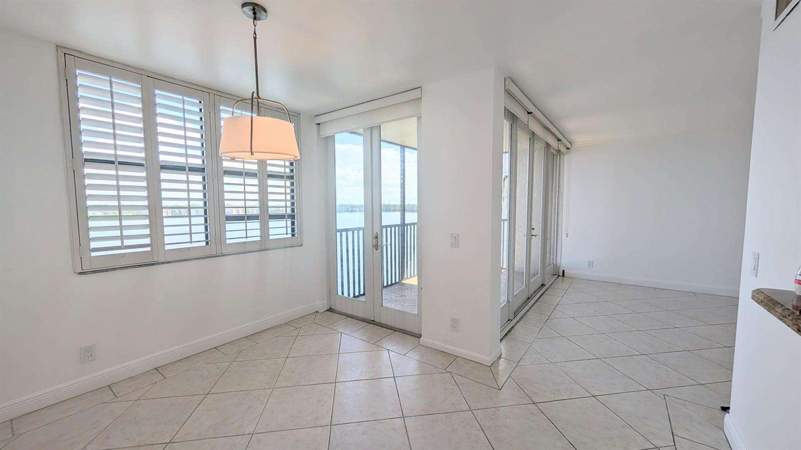 Lake Emerald Condominium No Four | Unit #810 Unit #810 | Picture 10