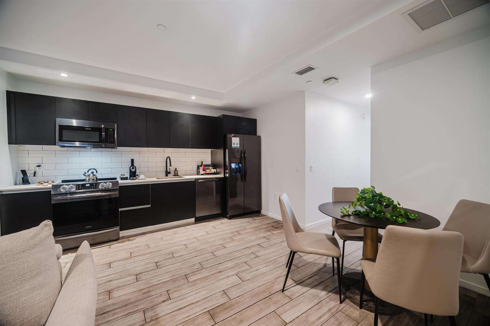 398 Ne 5th Street | Unit #1515 Unit #1515 | Picture 1