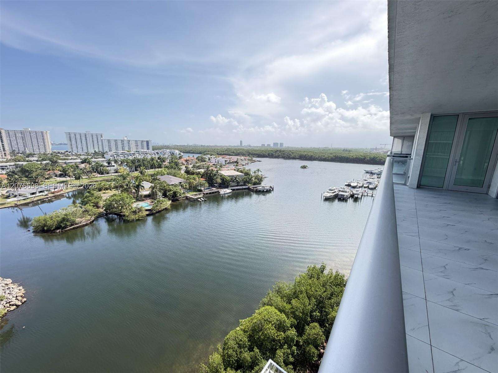 Parque Towers | Unit #5-1008 Unit #5-1008 | Picture 2