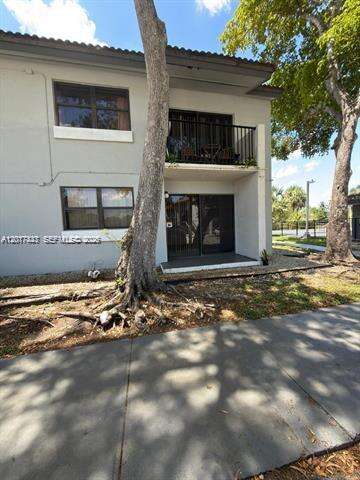 Villa Bellini | Unit #101 Unit #101 | Picture 4