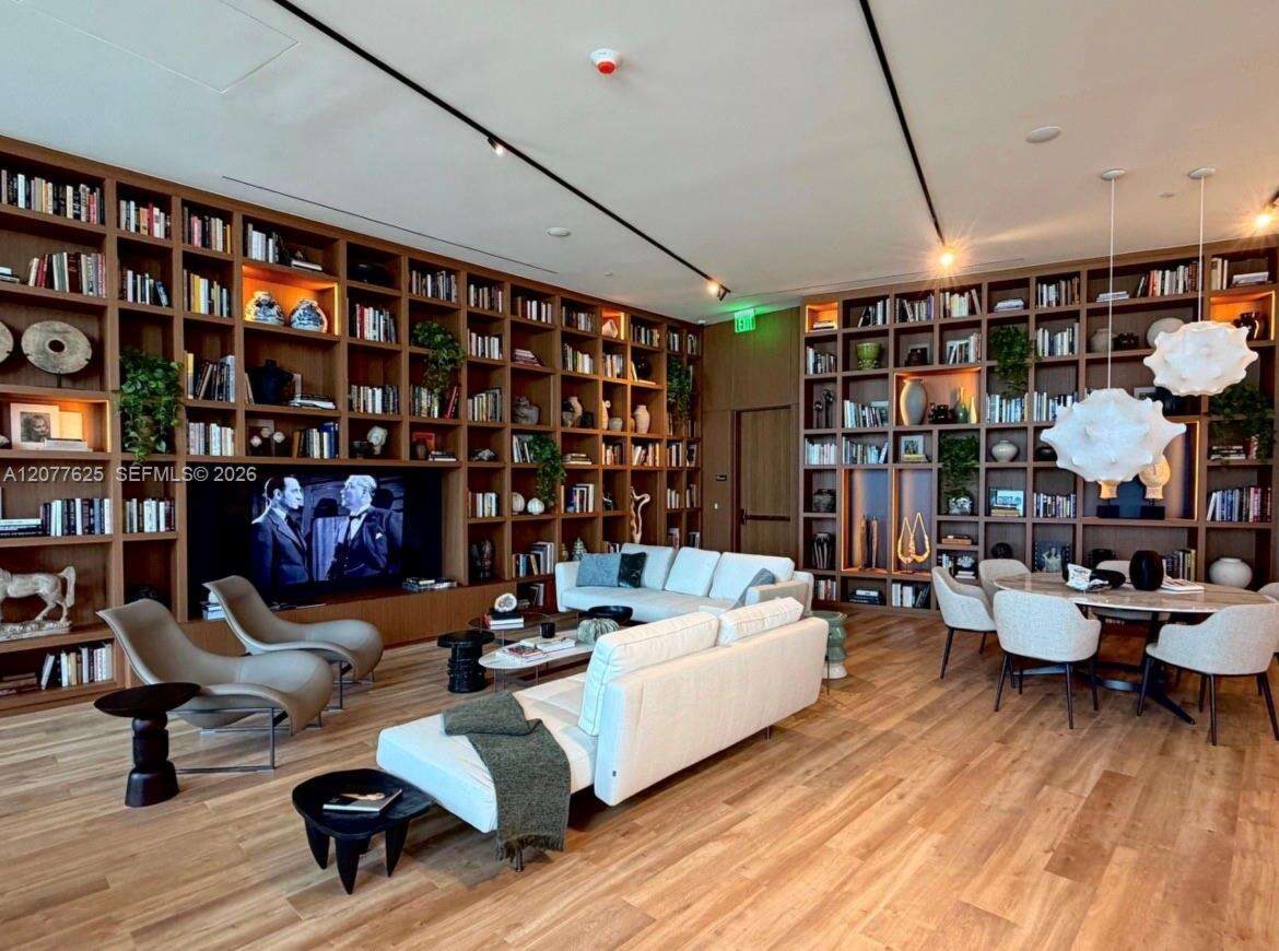 Casa Bella Residences Developer | Unit #1802 Unit #1802 | Picture 26